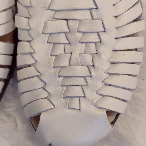 7 Wide Softspots Women's Trinidad White leather slip ons - Picture 4 of 7